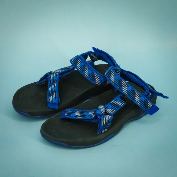 Teva Size 2 Little Kids Blue Hurricane XTL 2 Active Outdoor Water Sandals - Picture 1 of 6